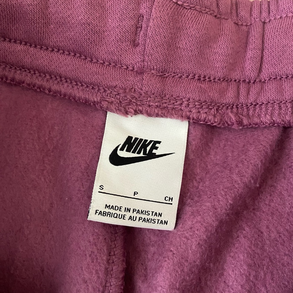 Nike Cozy Fleece Shorts in Purple - Picture 4 of 6